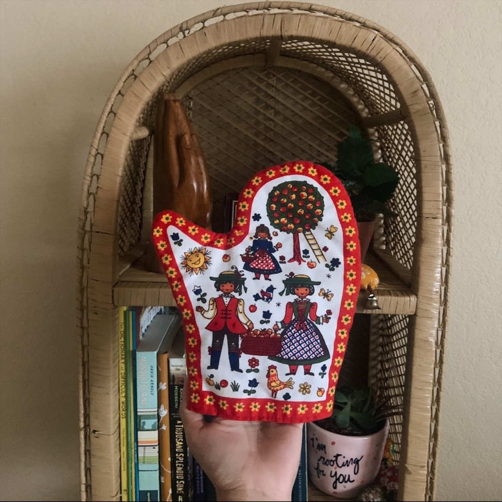 Kolf Austrian Folk Art Oven Mitt